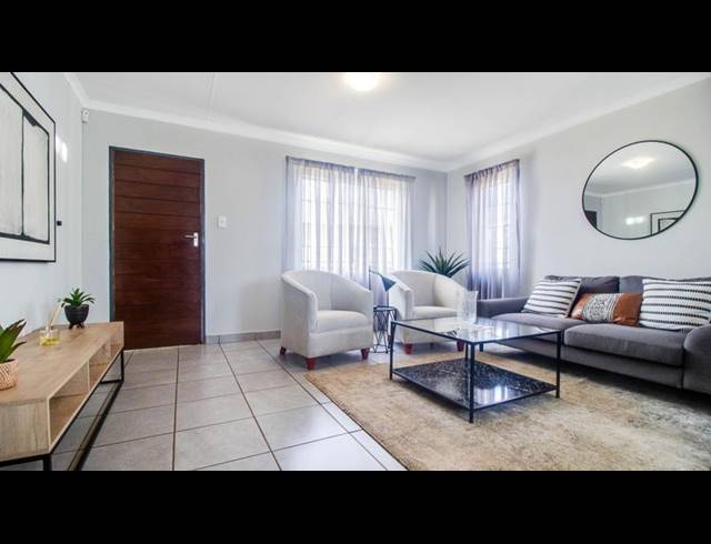 3 BEDROOM HOUSE FOR SALE IN CRYSTAL PARK